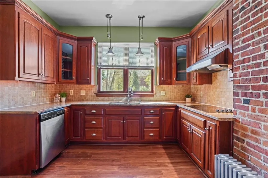 6 Hammond Street Providence RI 02909