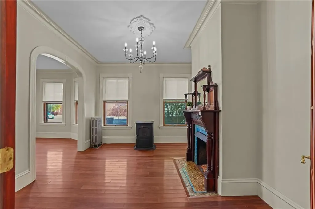 6 Hammond Street Providence RI 02909