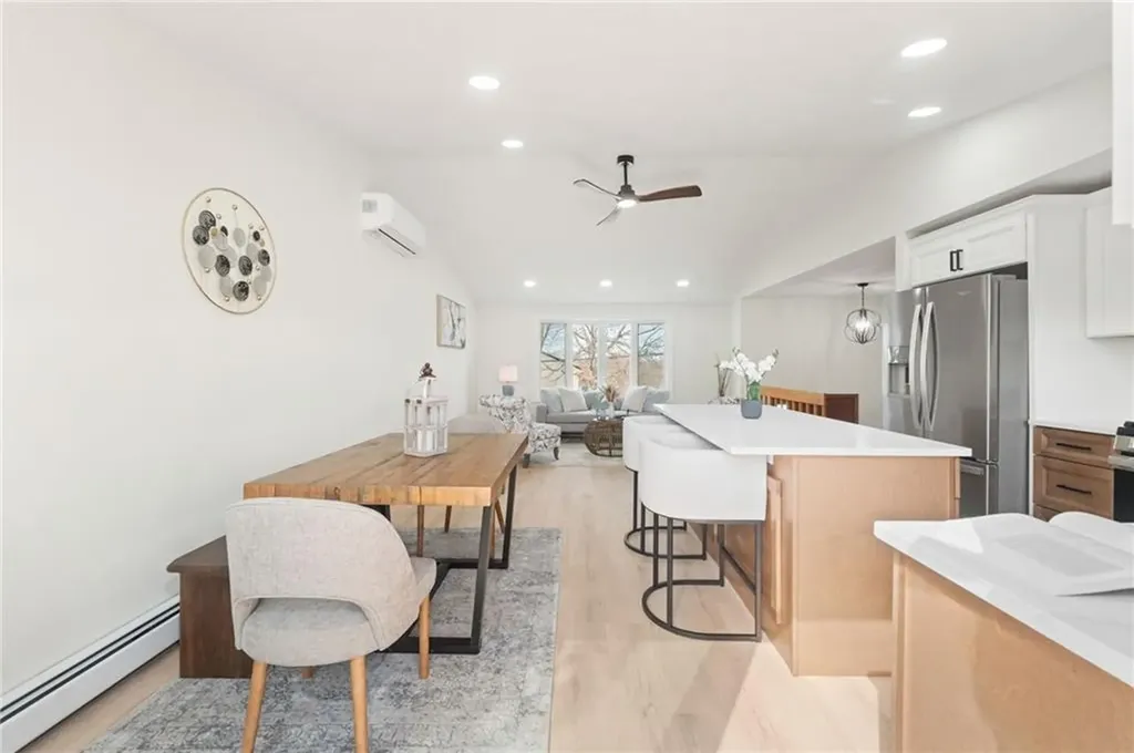 40 N View Avenue Cranston RI 02920