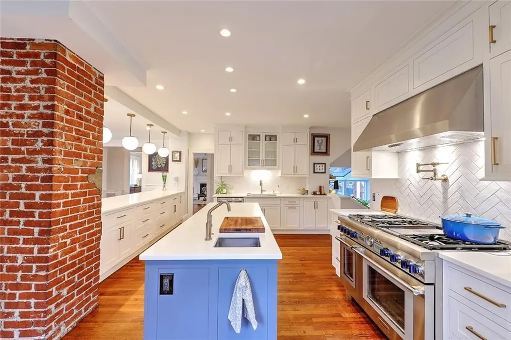 97 Loring Avenue Providence RI 02906