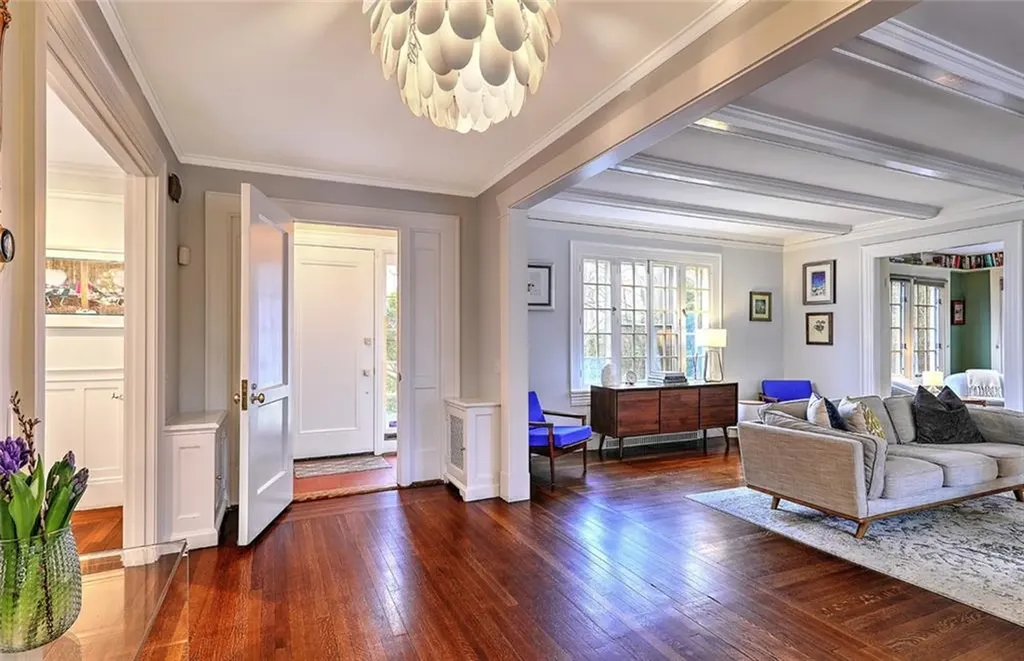 97 Loring Avenue Providence RI 02906