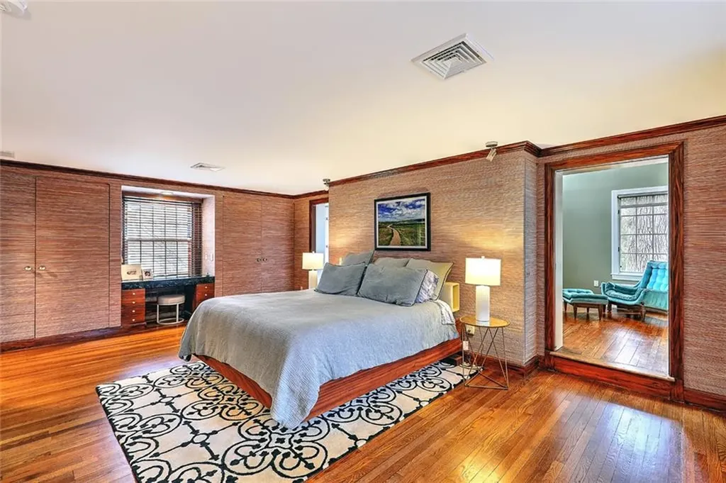 97 Loring Avenue Providence RI 02906