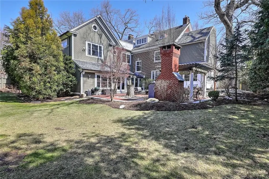 97 Loring Avenue Providence RI 02906
