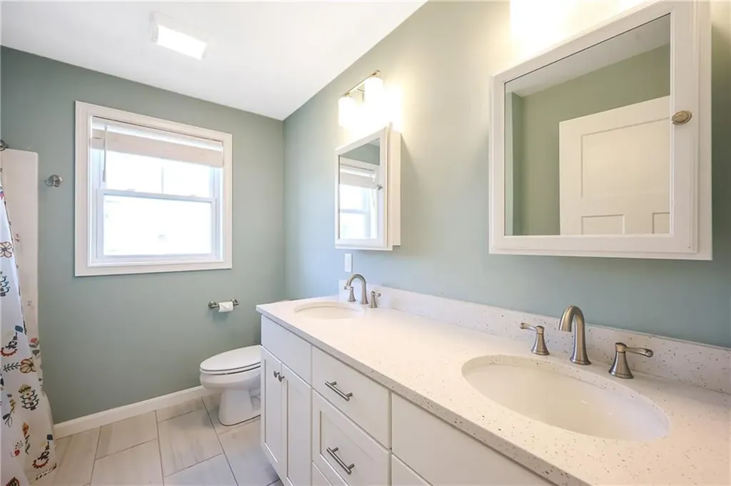 257 East Shore Drive Coventry RI 02816