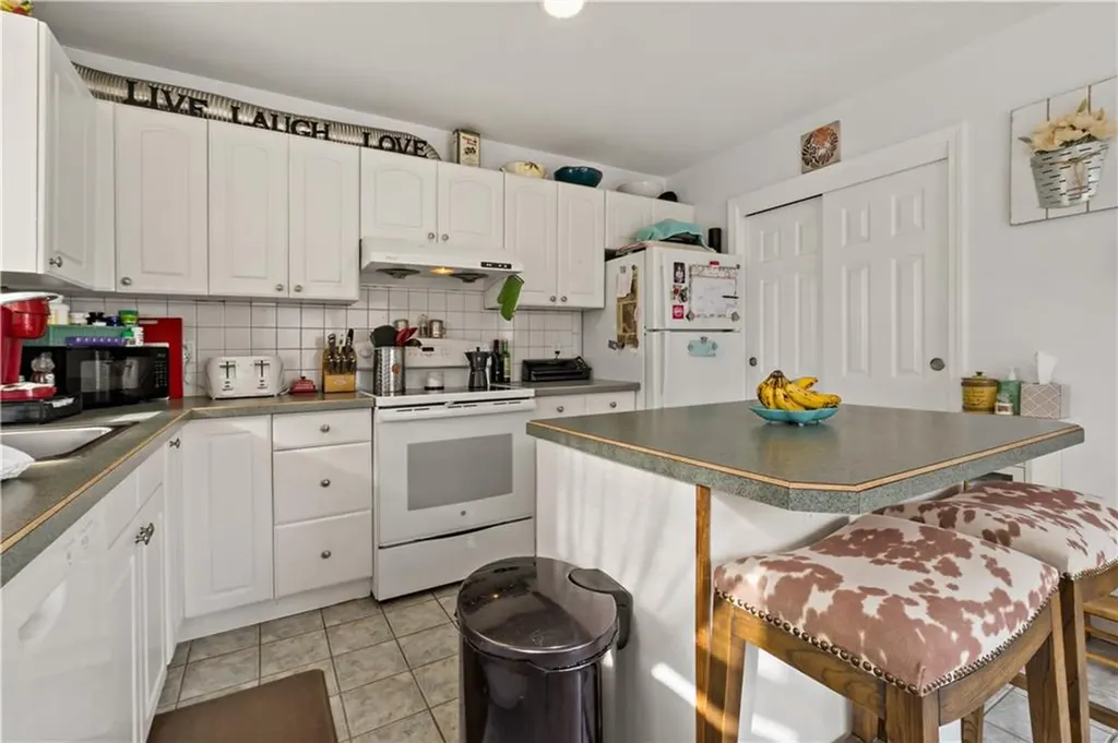 14 Meadowview Terrace Westerly RI 02891