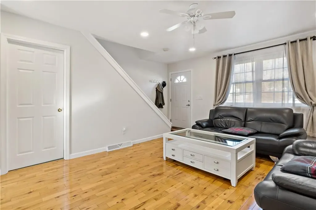 14 Meadowview Terrace Westerly RI 02891