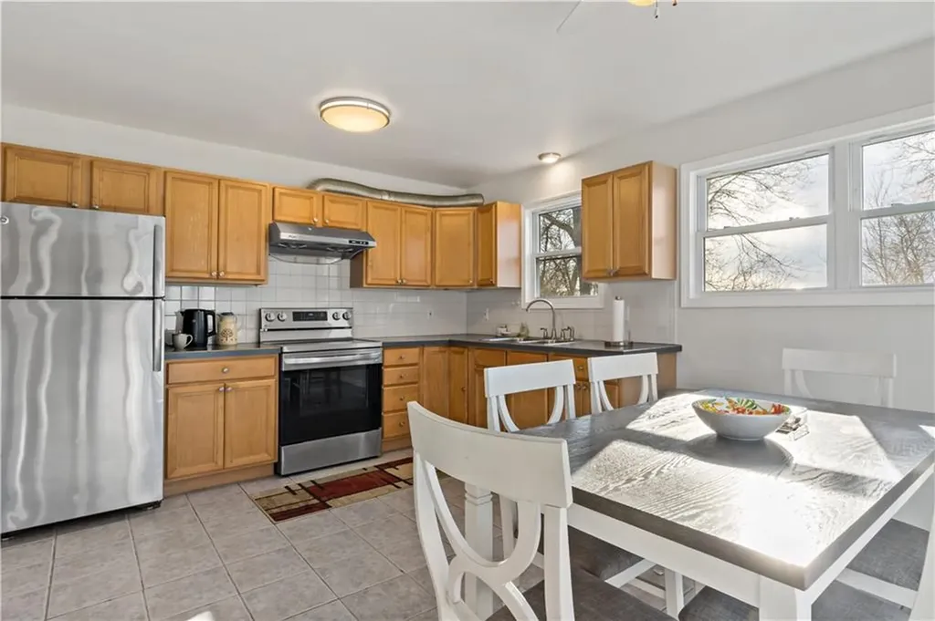 14 Meadowview Terrace Westerly RI 02891