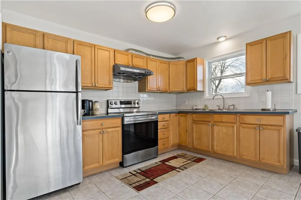 14 Meadowview Terrace Westerly RI 02891