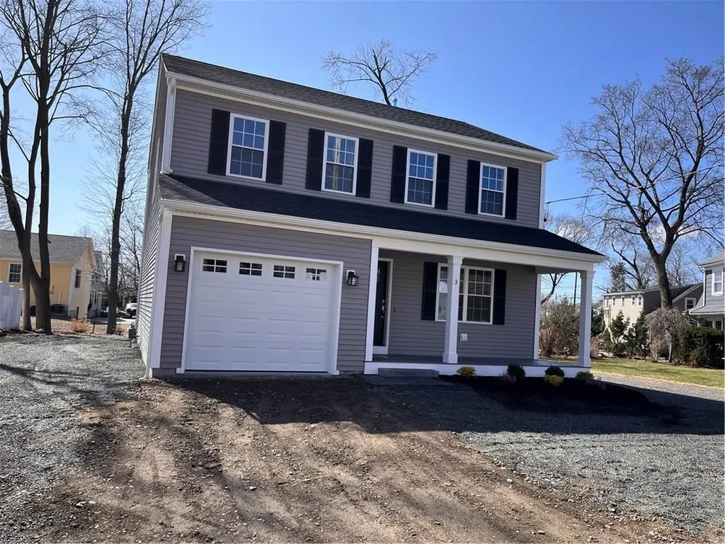 3 Sutcliffe Avenue Lincoln RI 02865