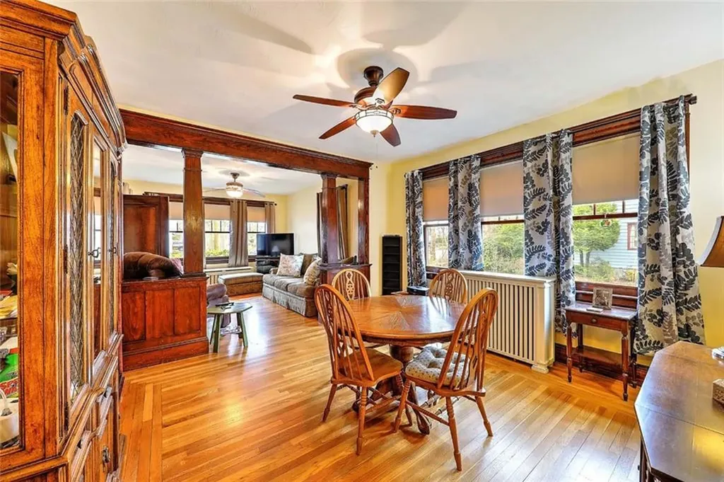 371 Mount Pleasant Avenue Providence RI 02908