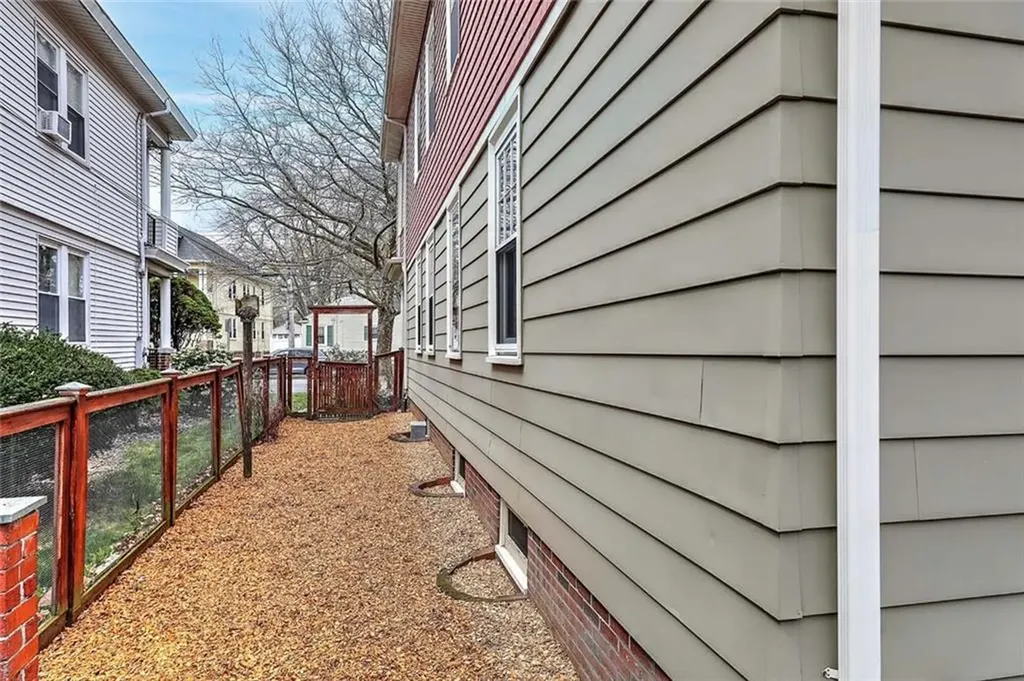 371 Mount Pleasant Avenue Providence RI 02908