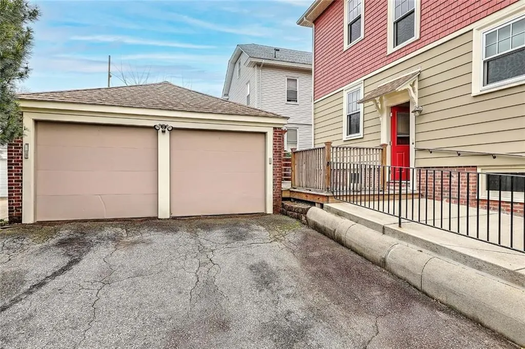 371 Mount Pleasant Avenue Providence RI 02908