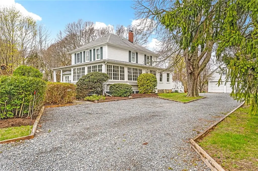 35 Touisset Road Warren RI 02885
