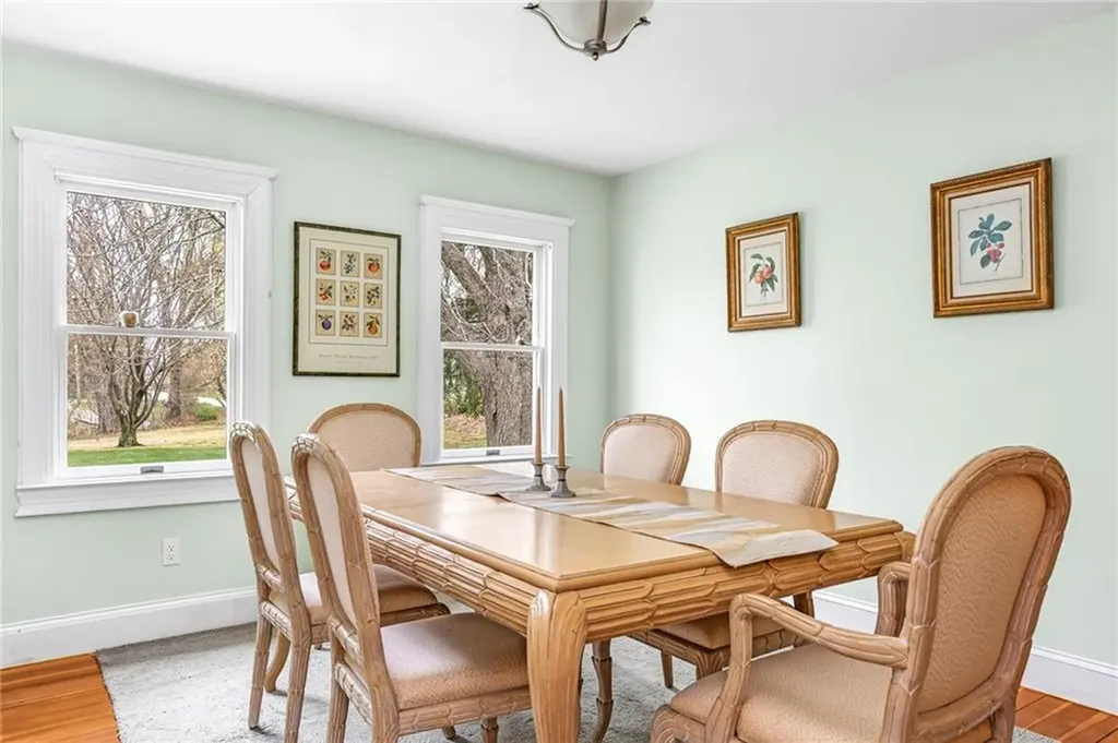 35 Touisset Road Warren RI 02885