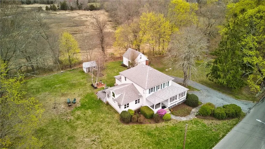 35 Touisset Road Warren RI 02885