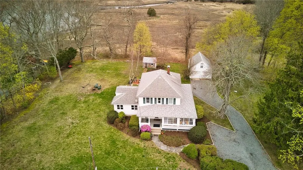35 Touisset Road Warren RI 02885