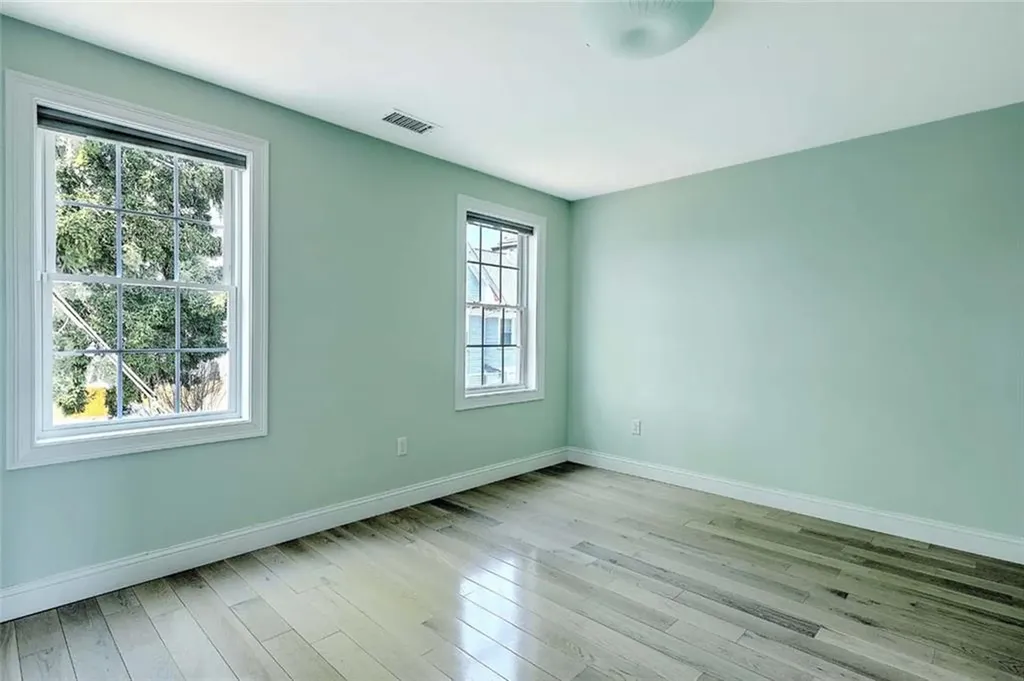 1297 Narragansett Boulevard Cranston RI 02905