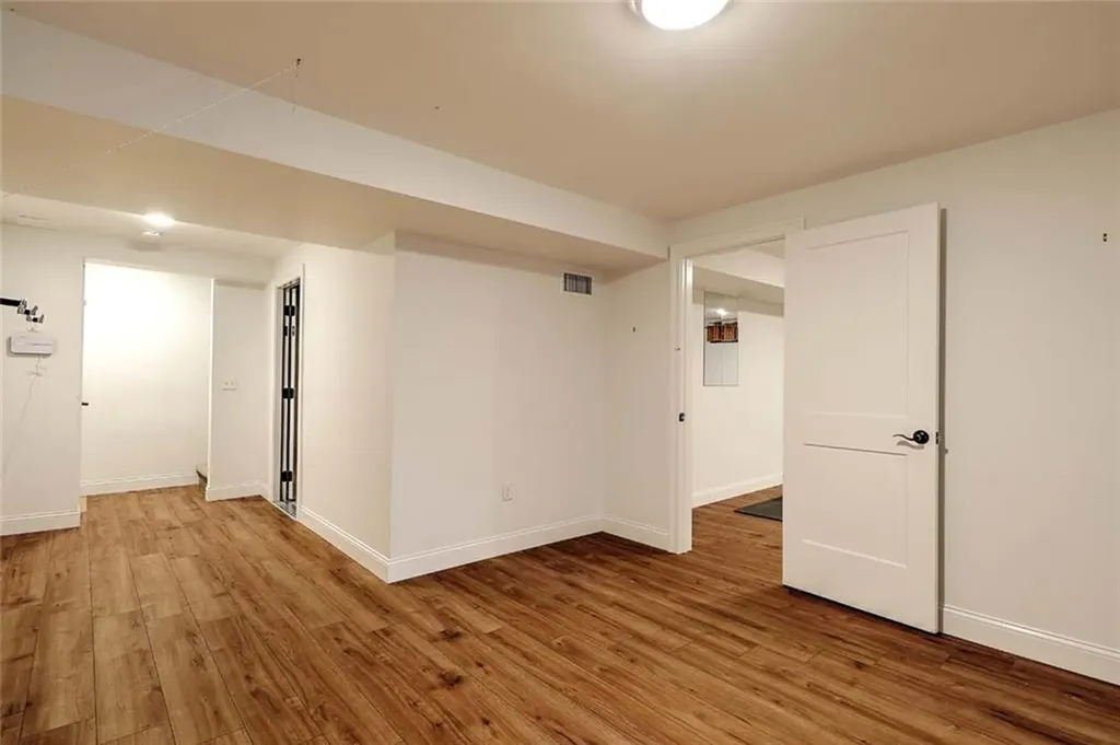 1297 Narragansett Boulevard Cranston RI 02905
