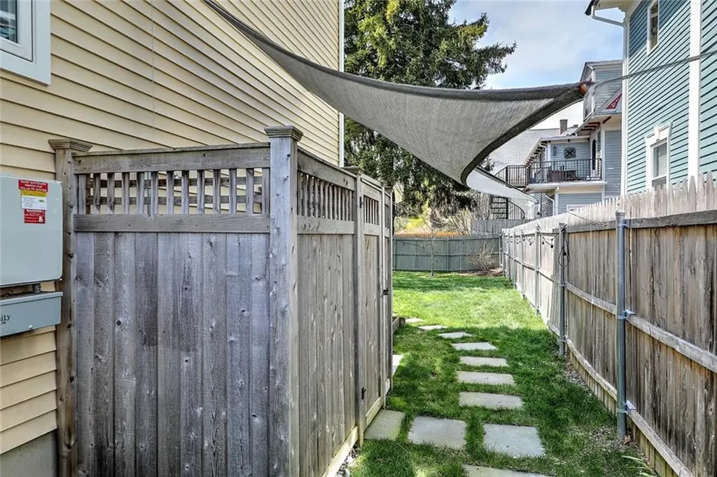 1297 Narragansett Boulevard Cranston RI 02905