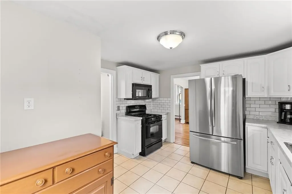 409 Eaton Street Providence RI 02908