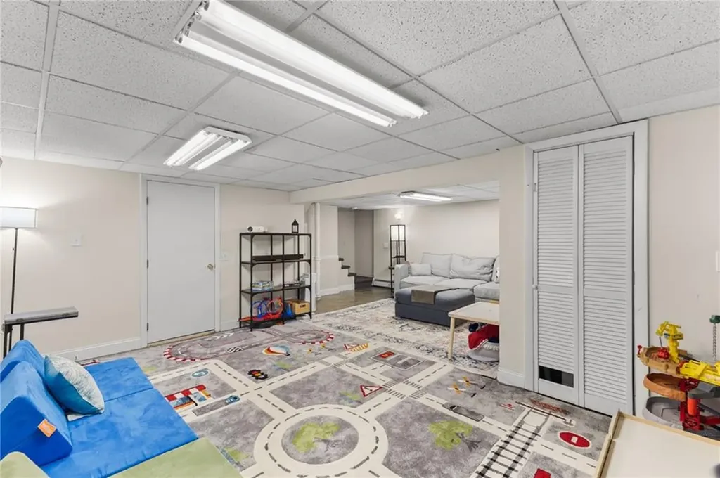 409 Eaton Street Providence RI 02908