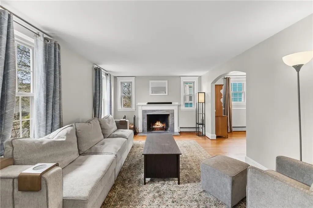 409 Eaton Street Providence RI 02908