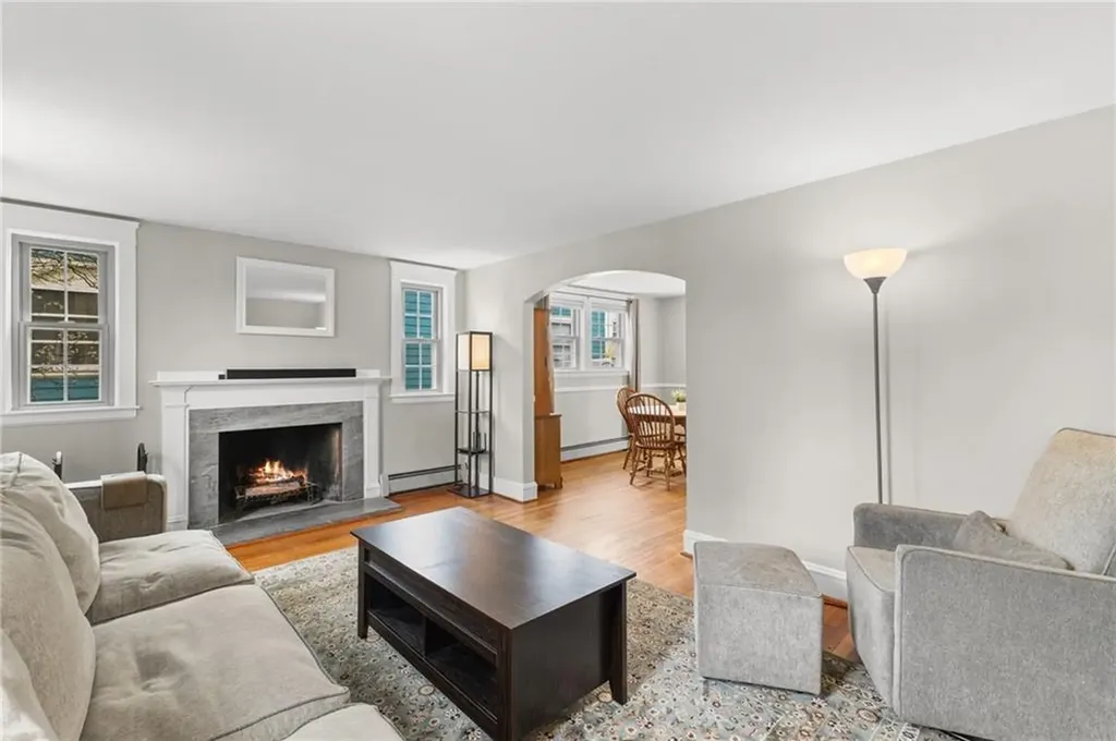 409 Eaton Street Providence RI 02908