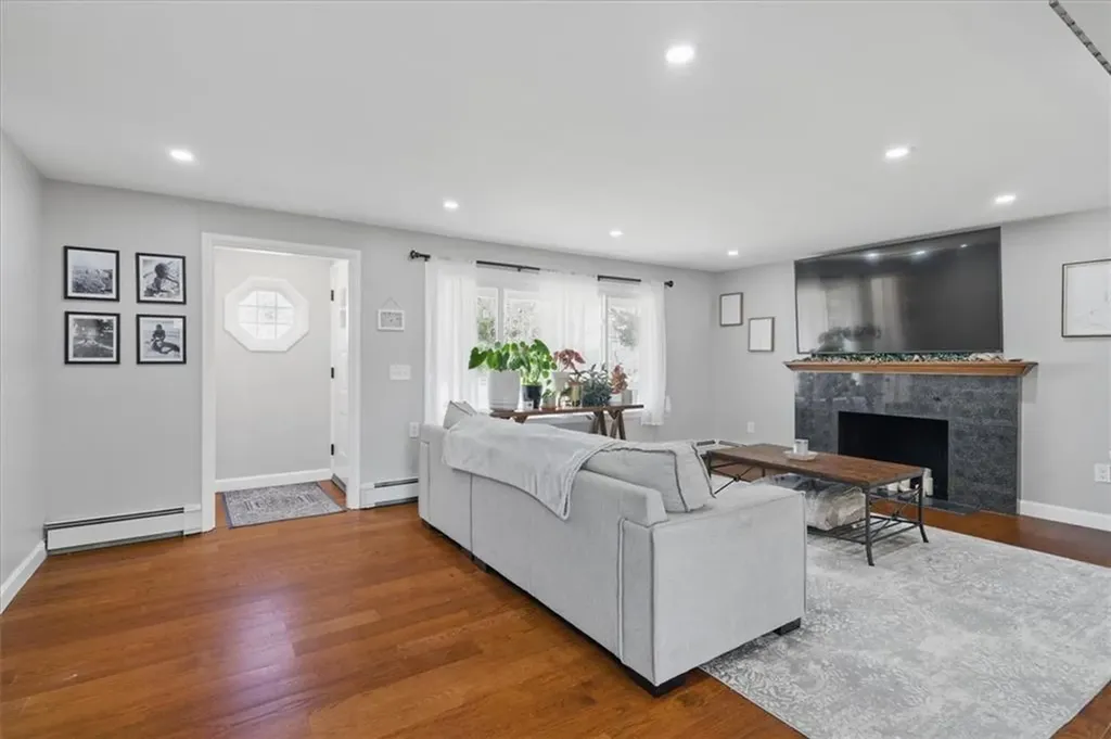 177 Overfield Road East Greenwich RI 02818