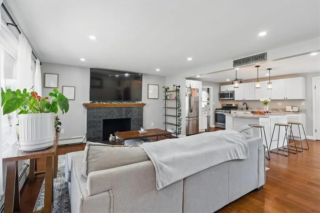 177 Overfield Road East Greenwich RI 02818