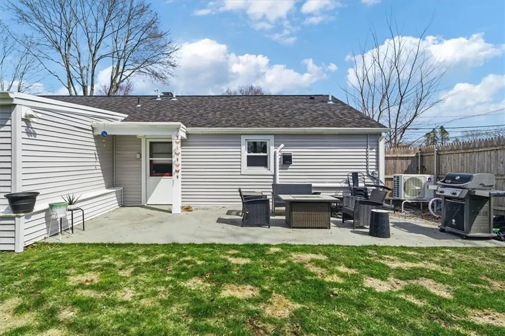 177 Overfield Road East Greenwich RI 02818