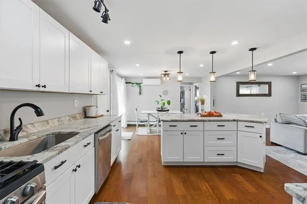 177 Overfield Road East Greenwich RI 02818