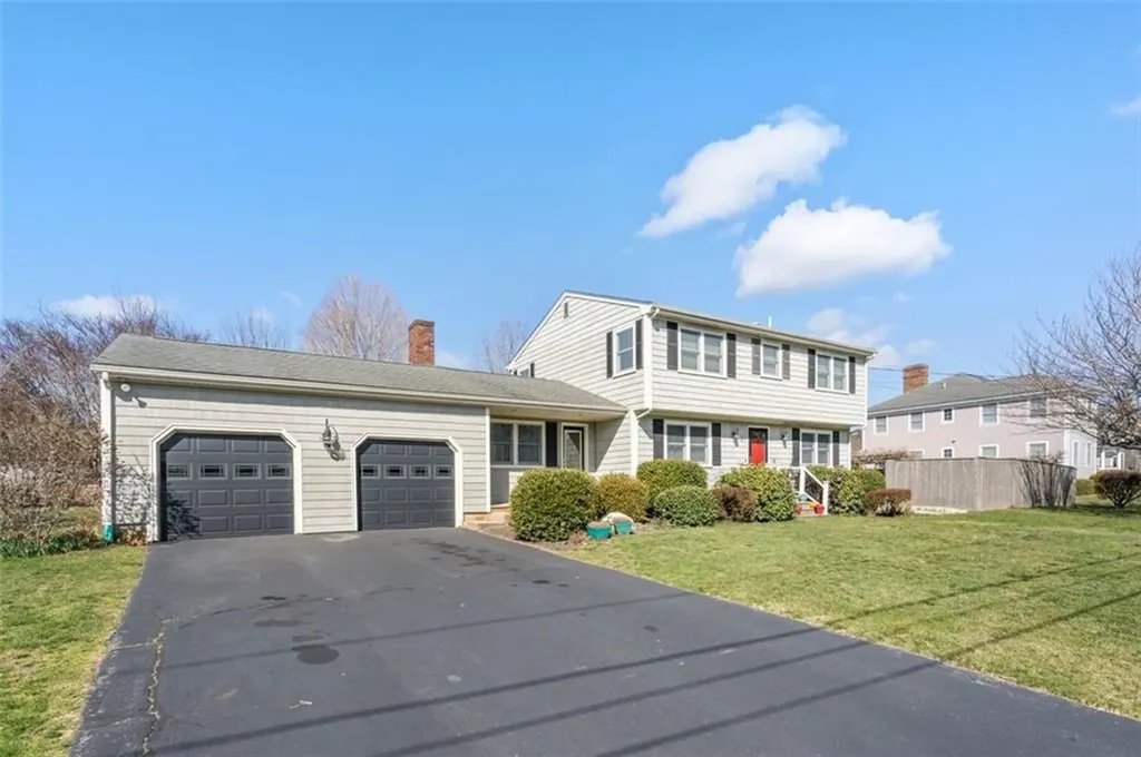 41 Wampanoag Drive Portsmouth RI 02871