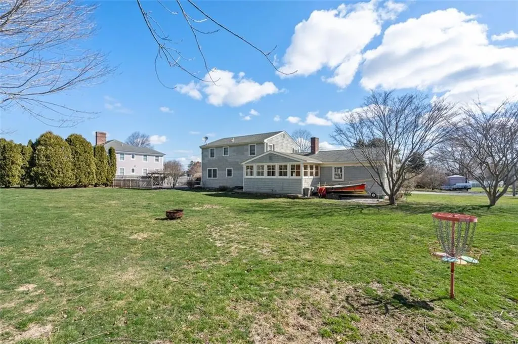 41 Wampanoag Drive Portsmouth RI 02871