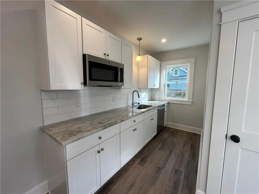 97 Lauriston Street Providence RI 02906