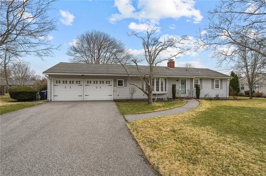 26 Peeptoad Road Warwick RI 02888