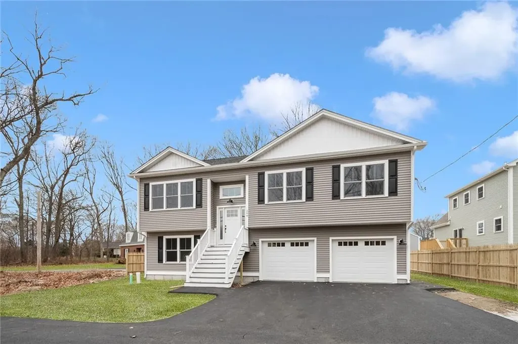 4 Slater Avenue Warwick RI 02889