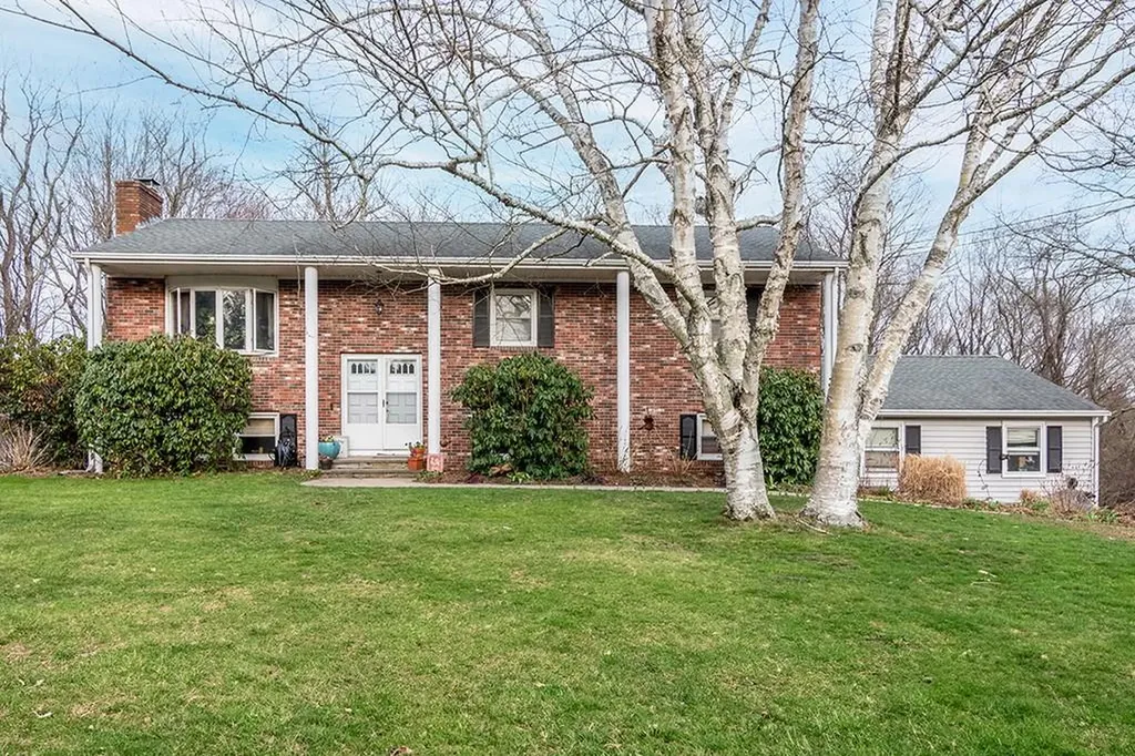 6 Jodie Beth Drive East Greenwich RI 02818