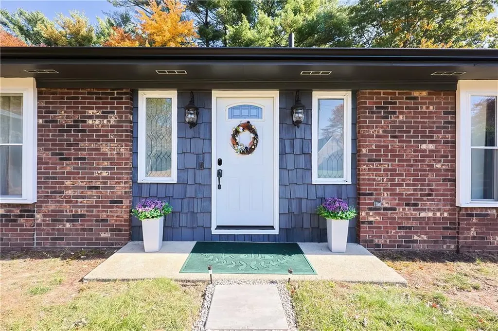 28 Downing Drive West Warwick RI 02893