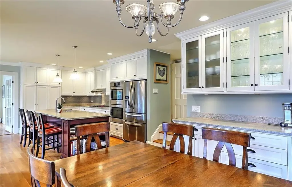 131 Laurel Avenue Providence RI 02906