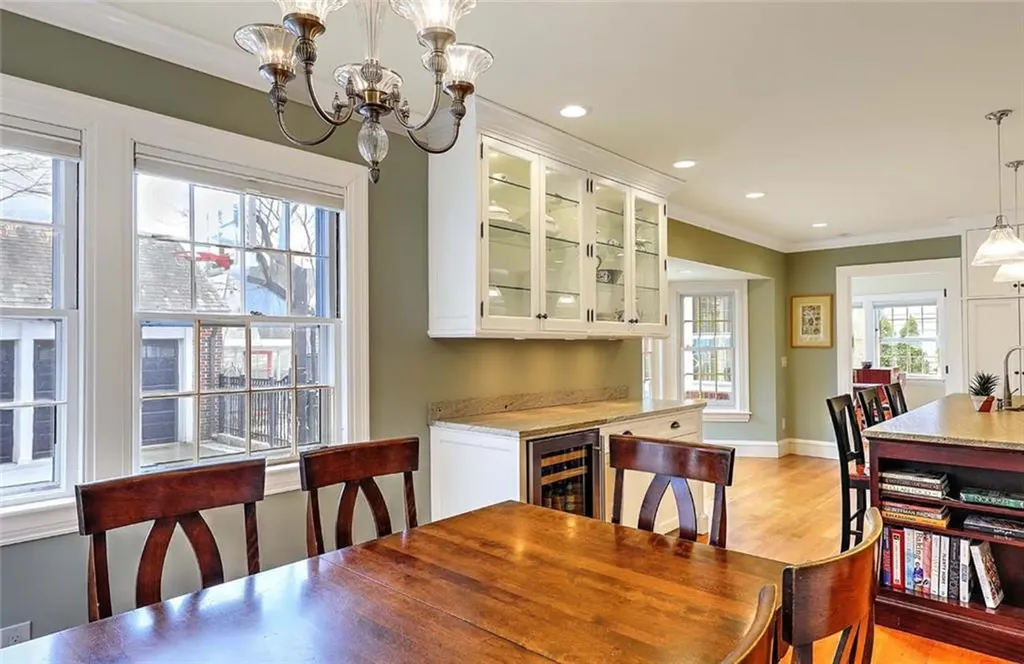 131 Laurel Avenue Providence RI 02906