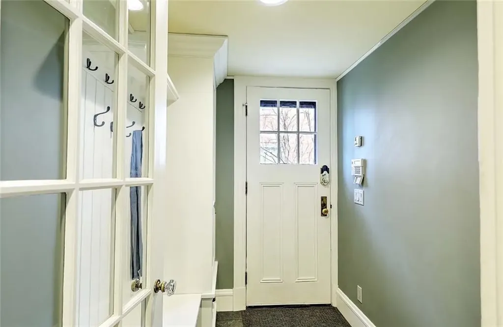 131 Laurel Avenue Providence RI 02906