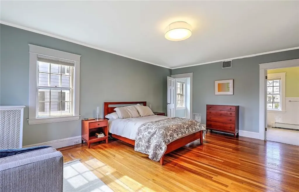 131 Laurel Avenue Providence RI 02906
