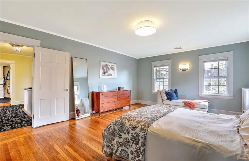 131 Laurel Avenue Providence RI 02906