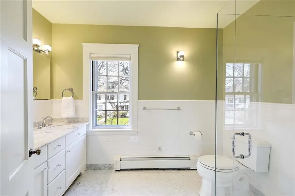 131 Laurel Avenue Providence RI 02906