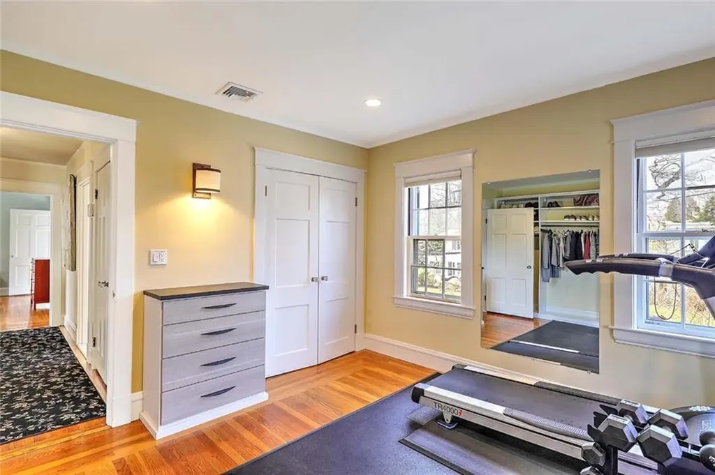 131 Laurel Avenue Providence RI 02906