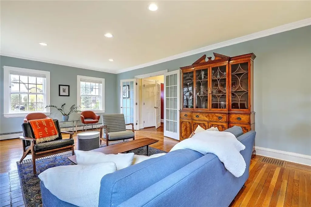 131 Laurel Avenue Providence RI 02906