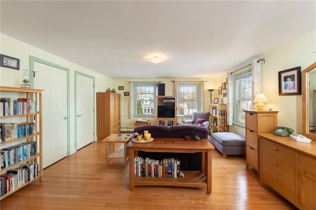253 Chapmans Avenue Warwick RI 02886