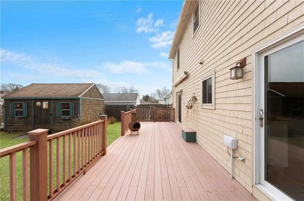 253 Chapmans Avenue Warwick RI 02886