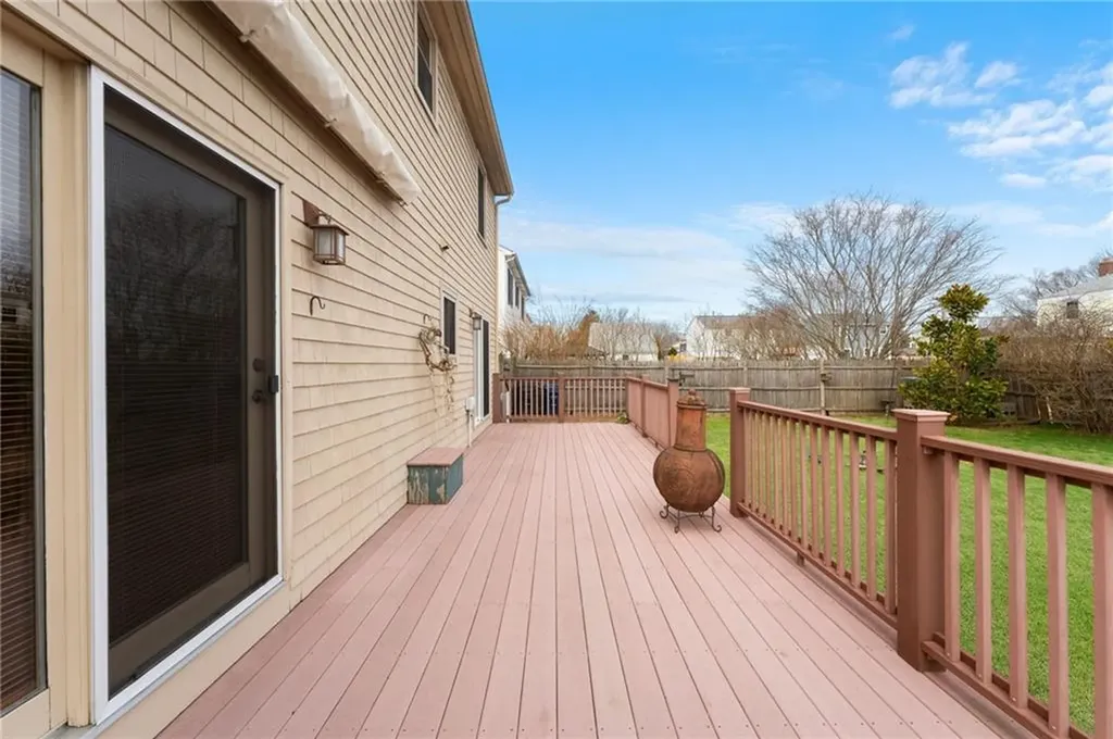 253 Chapmans Avenue Warwick RI 02886