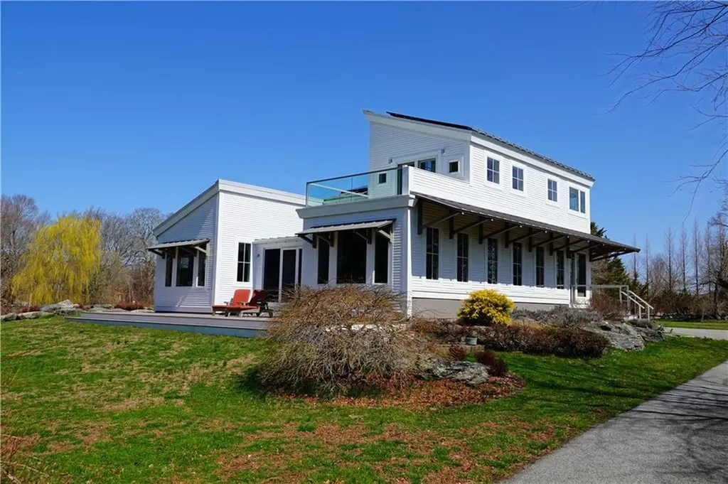 263 Indian Point Road Tiverton RI 02878